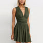 🥳2026 HOT SALE🥳💞50K+ SOLD!👗🌸 50% OFF! V-Neck Ruched Waist Romper – Sleeveless & flattering, pleated waist defines curves. Soft & breathable, perfect for sunny days. Sizes S-2XL. Your effortless summer go‑to. 🦋✨